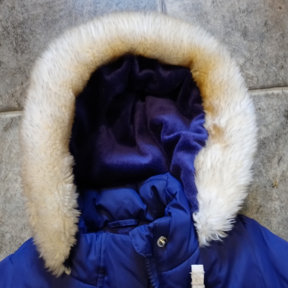 Oshkosh B'gosh Winter Coat - Picture 3 of 9
